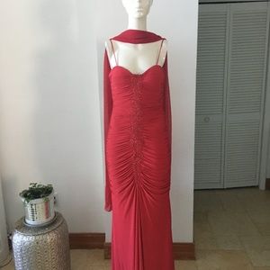 Mignon red evening gown with sash, size 6, NWT